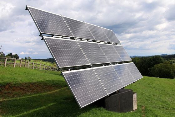 60細胞96の細胞モノラル太陽モジュール48V 36v 520W 550W 500wのモノクリスタル太陽電池パネル