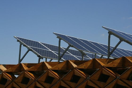 モノクリスタルPvの細胞96の細胞BIPV太陽モジュール540W 550W 560Wを基づかせている2 Kwp太陽Pvのシステム
